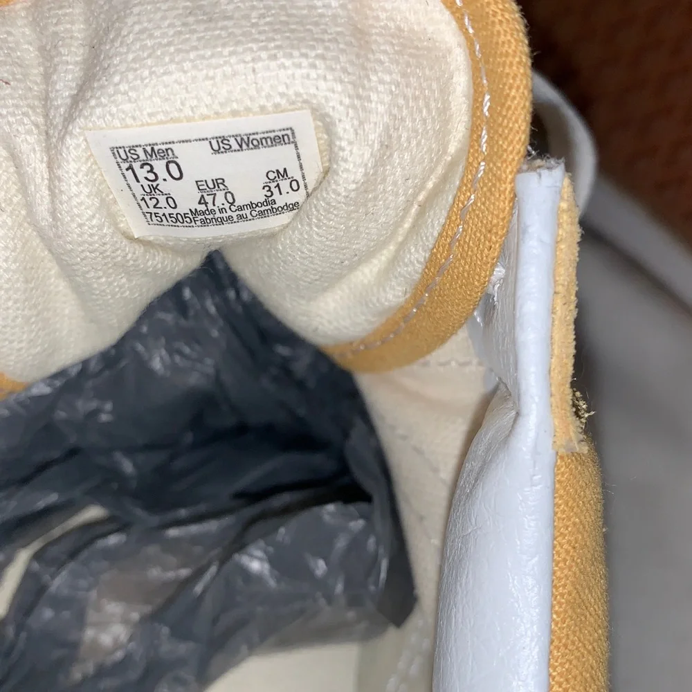 Vans stylish sneakers